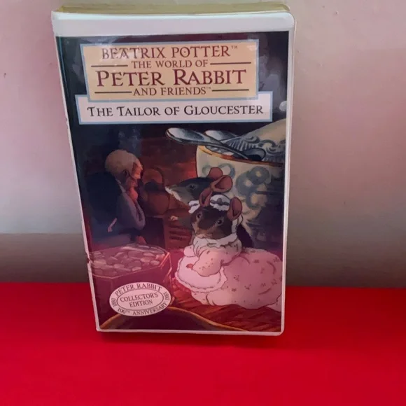 Peter Rabbit VHS - Picture 2 of 5